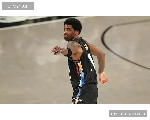 凯里·欧文这生活奢侈得跟明星没两样，一天一顿爱马仕包早餐都不带眨眼的！